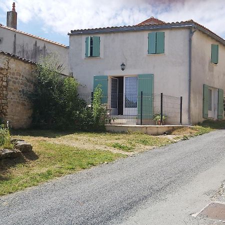 Jonzac-Gite-Lepuits Clion  Esterno foto
